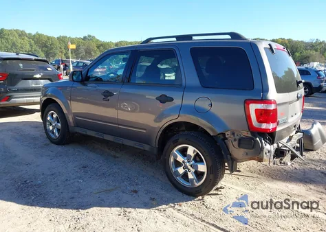 2010 Ford Escape Xlt from USA, damaged, VIN 1FMCU9DG9AKC69063